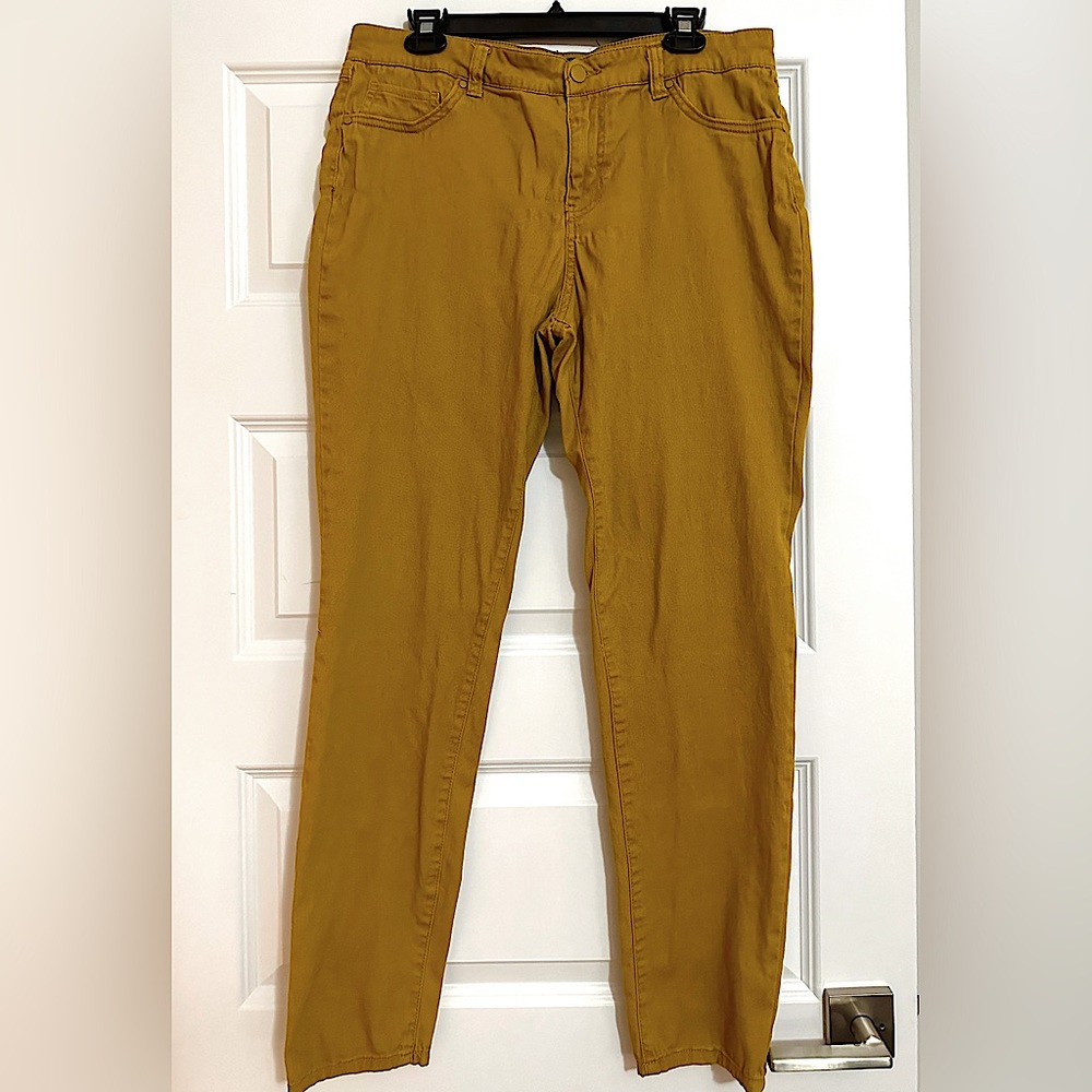 d jeans dark mustard Sz 14 mono color jeans